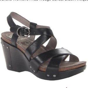 Dansko Frida Wedge Sandal Black Antique leather strappy w buckle size 39